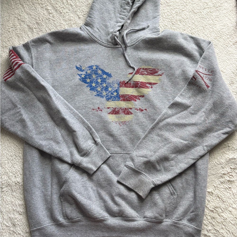 Grunt Style Gray American Flag Graphic Hoodie for Men
